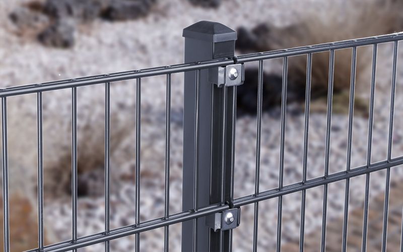 Zaunpfosten Typ VP - mit Edelstahl-Plättchen